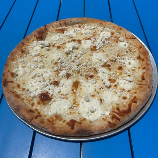 Great White Pizza 16".